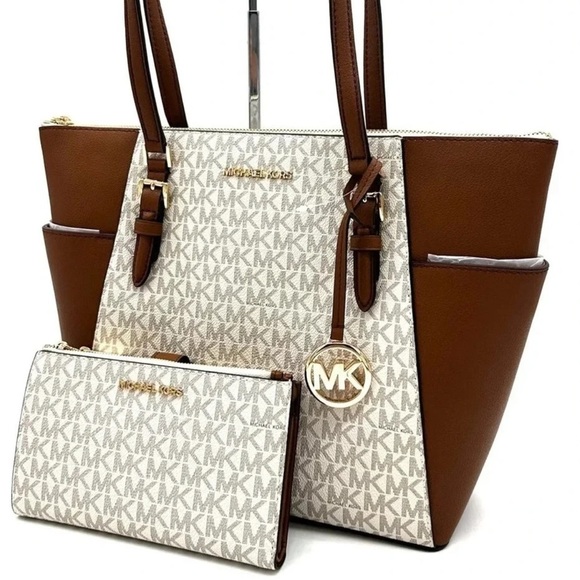 Michael Kors Large Charlotte Tote Bag & Large Double Zip Wallet Vanilla/Brown - Picture 1 of 13